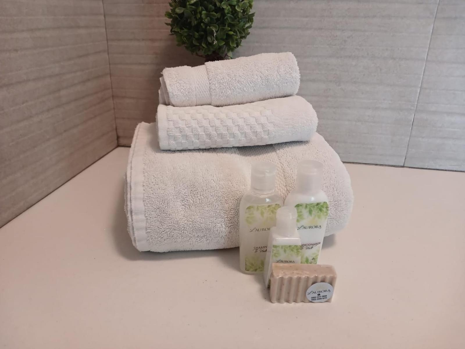 L'Aurora Inn Hostal Guatemala City Ngoại thất bức ảnh